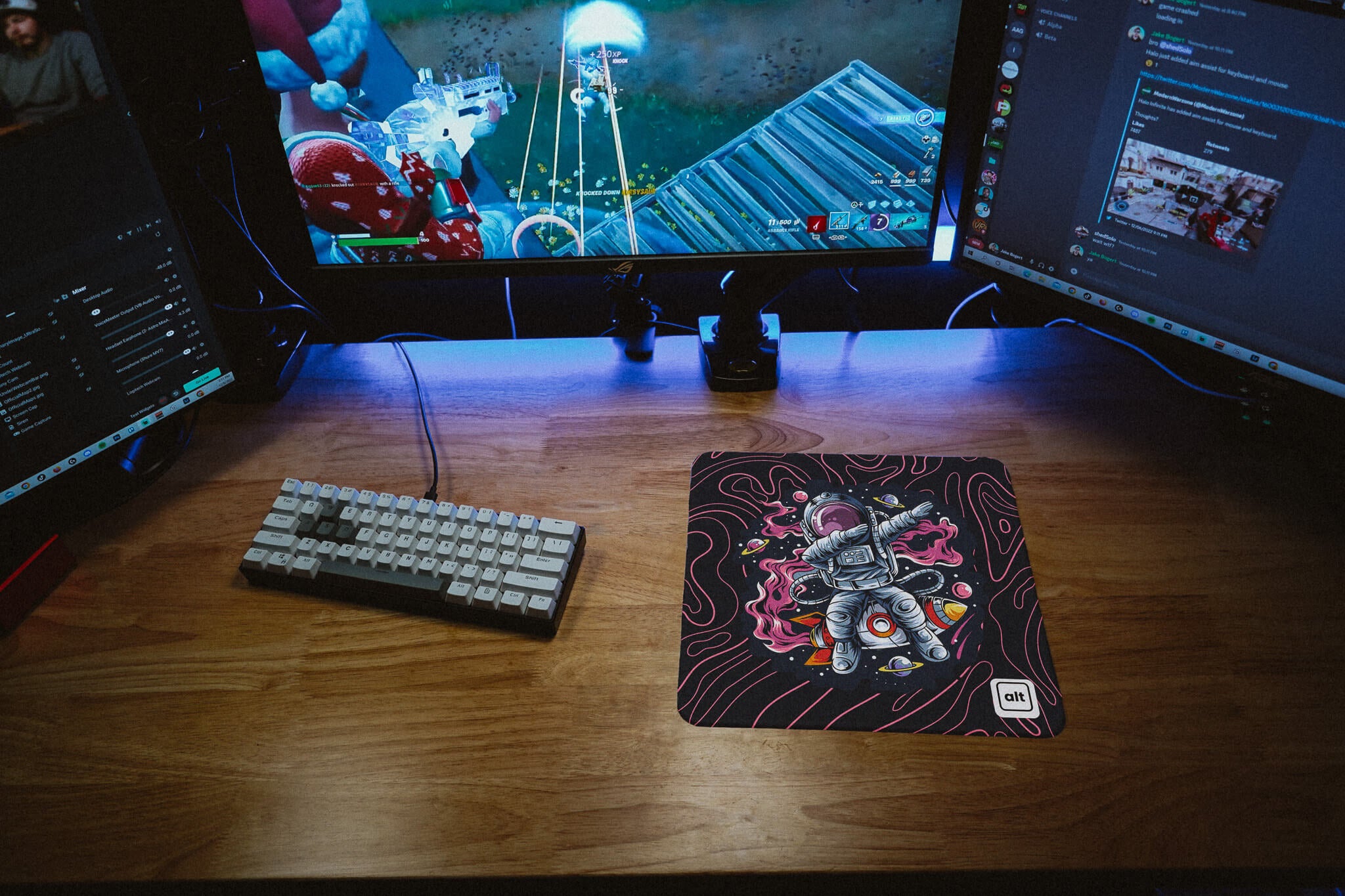 Dabstronaut Mousepad